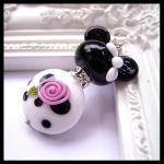 Paris Chic Minnie Mouse Dis..